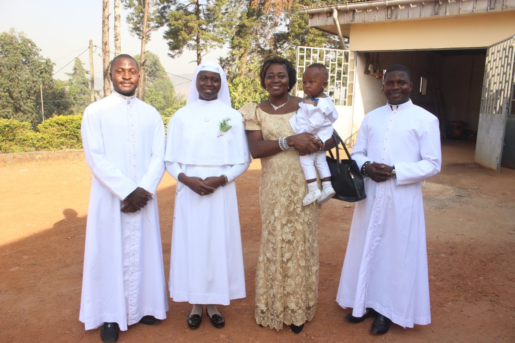 img_98223975510992885696848