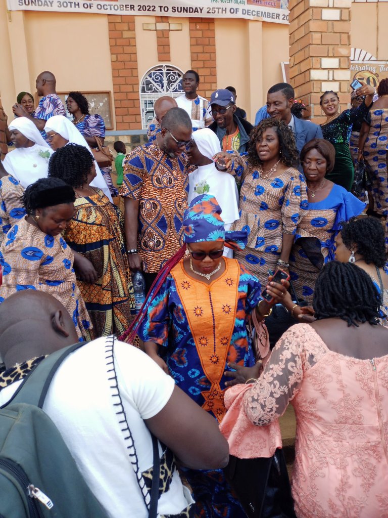 img_20221209_054348_3986378442611752388859