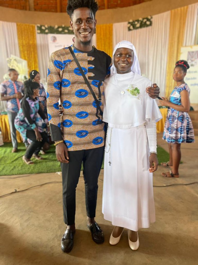 img-20221214-wa00256901074088781360923