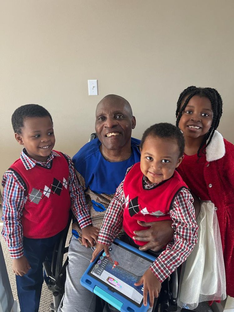 img-20221225-wa00469032704497595061256