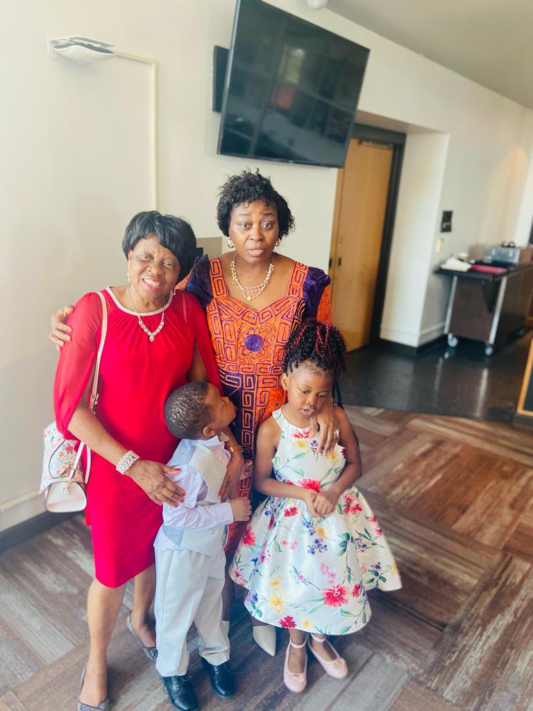 img-20220515-wa01518974259298122087152