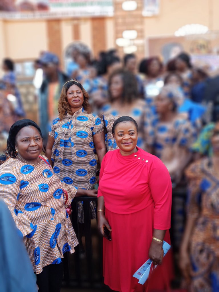 img_20221209_054304_6352396026224165326273