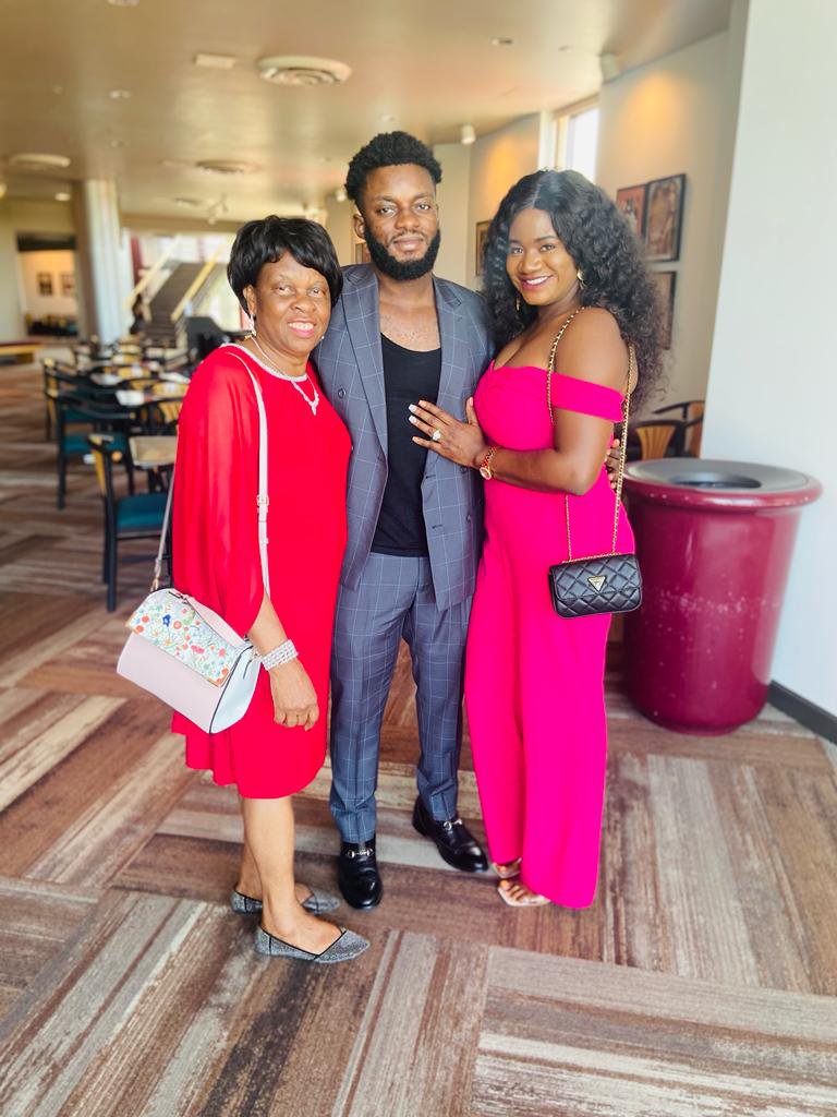 img-20220515-wa01568937706448409711470