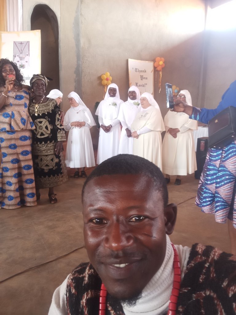 img_20221209_063458_494514197257020292107