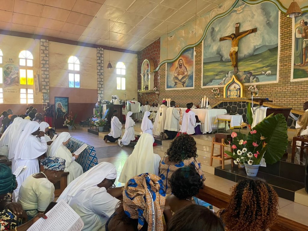 img-20221210-wa00272520403598633845982